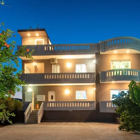 Διαμέρισμα Majestic Villa-apartments